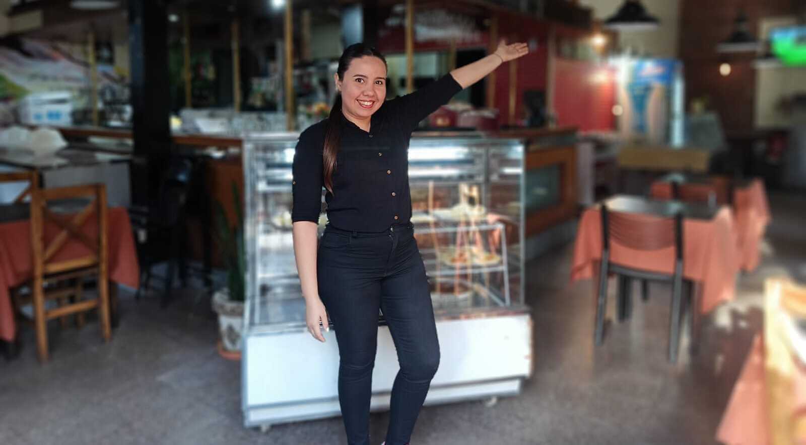 Restaurante bodegón con parrilla y cocina casera en Buenos Aires.